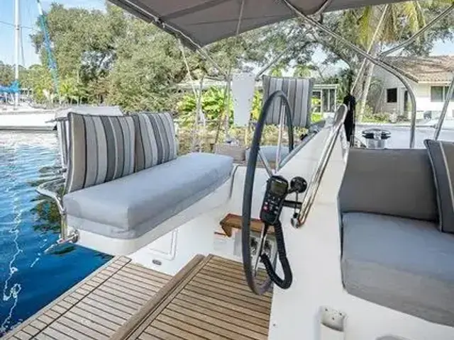 Beneteau Sense 55