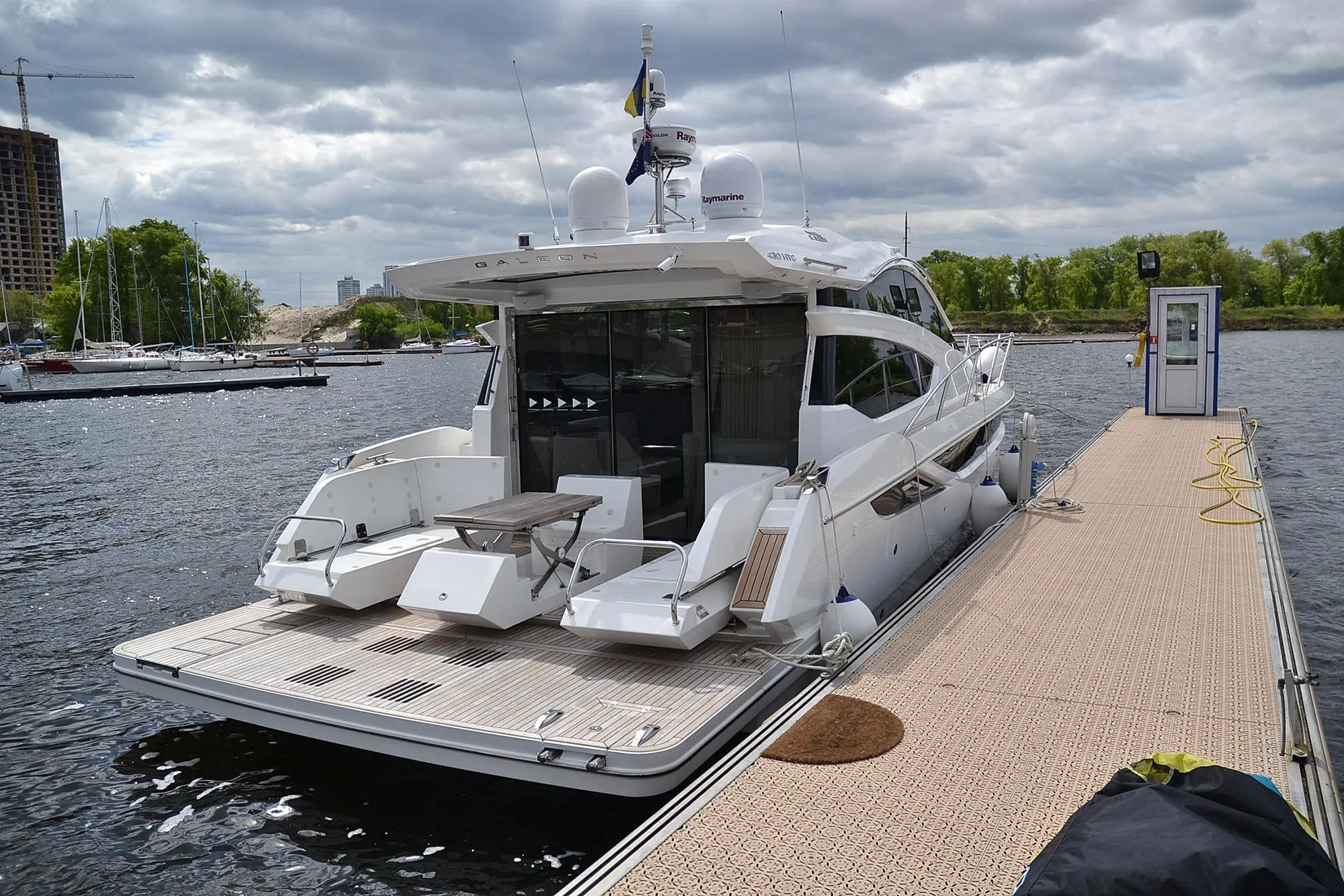 Galeon 430 HTC