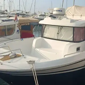 2016 Beneteau Barracuda 9