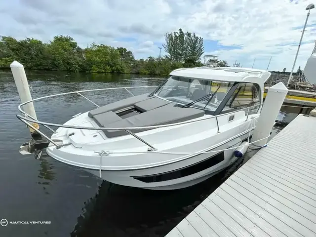 Beneteau Antares 9