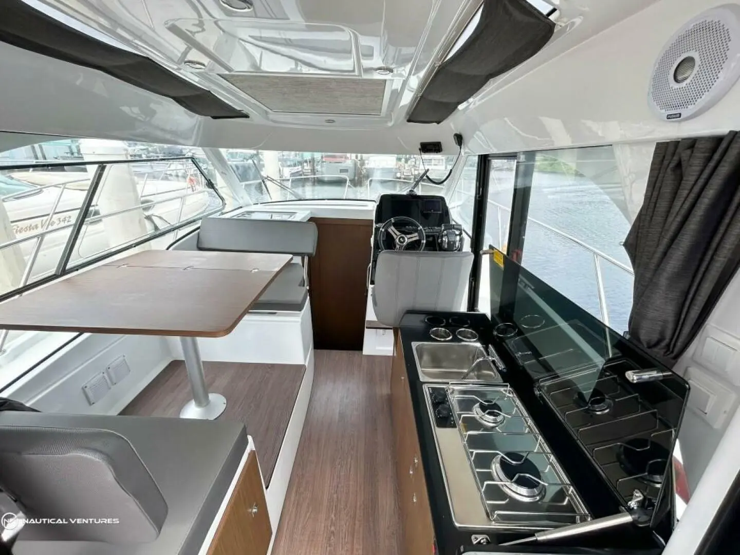 2022 Beneteau antares 9