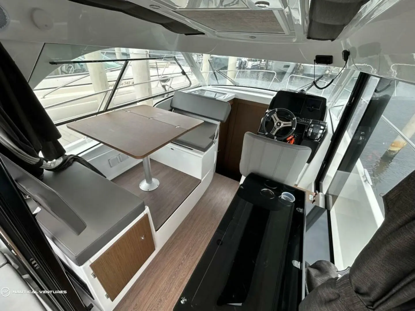 2022 Beneteau antares 9