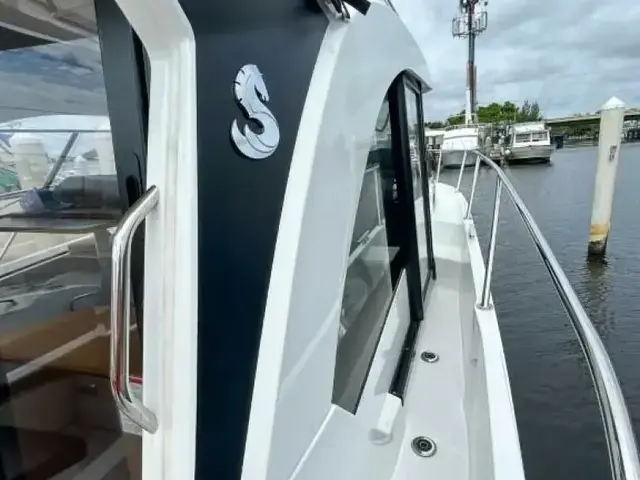 Beneteau Antares 9