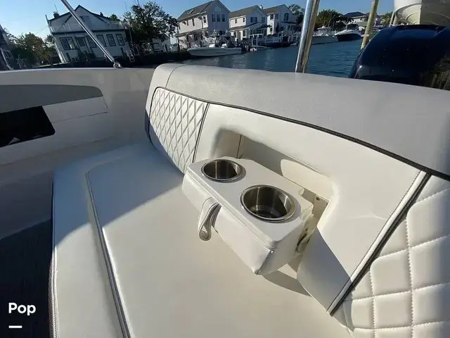 Sea Ray 240 Sundeck