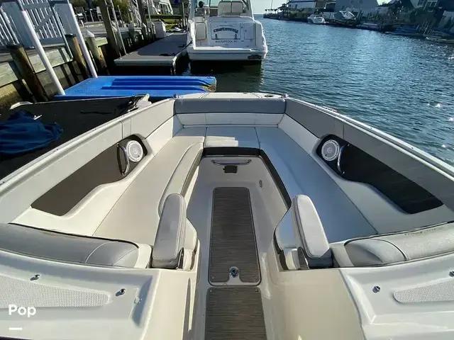 Sea Ray 240 Sundeck