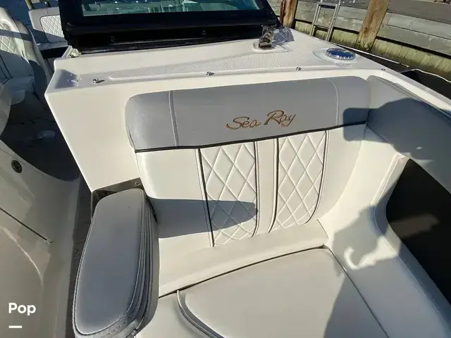 Sea Ray 240 Sundeck