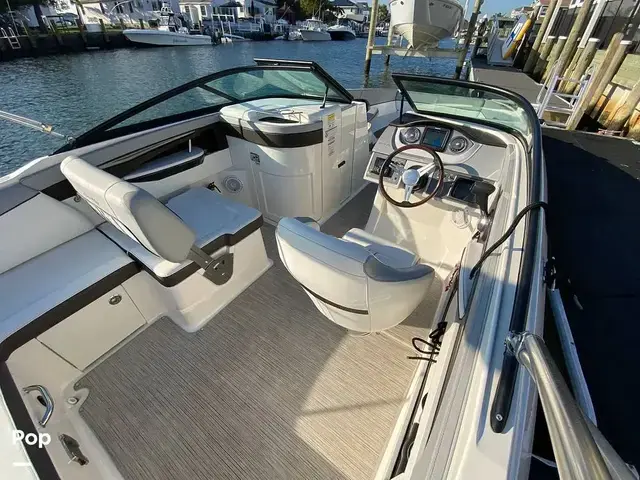 Sea Ray 240 Sundeck