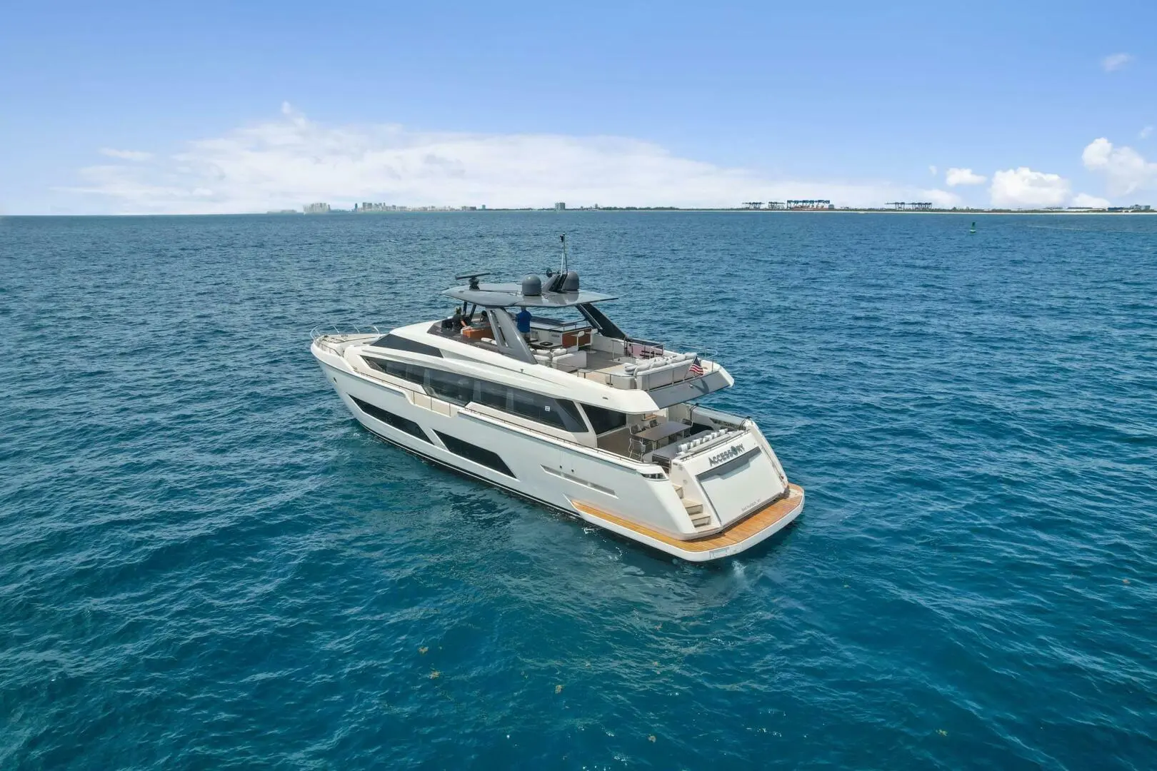 2021 Ferretti 850