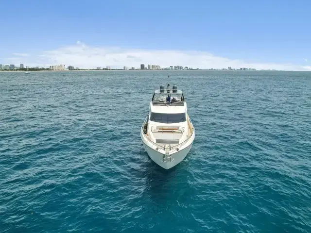 Ferretti Yachts 850