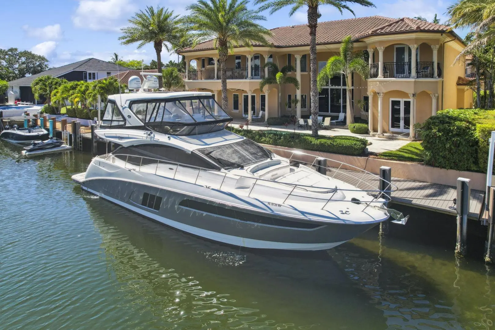 2018 Sea Ray l590 fly