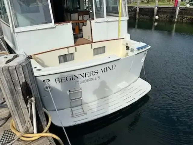 Hatteras 65 Long Range Cruiser