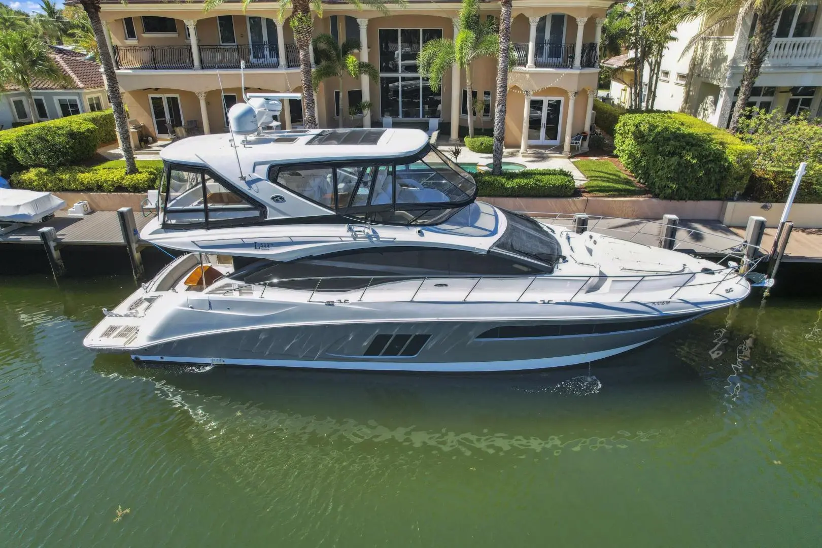 2018 Sea Ray l590 fly