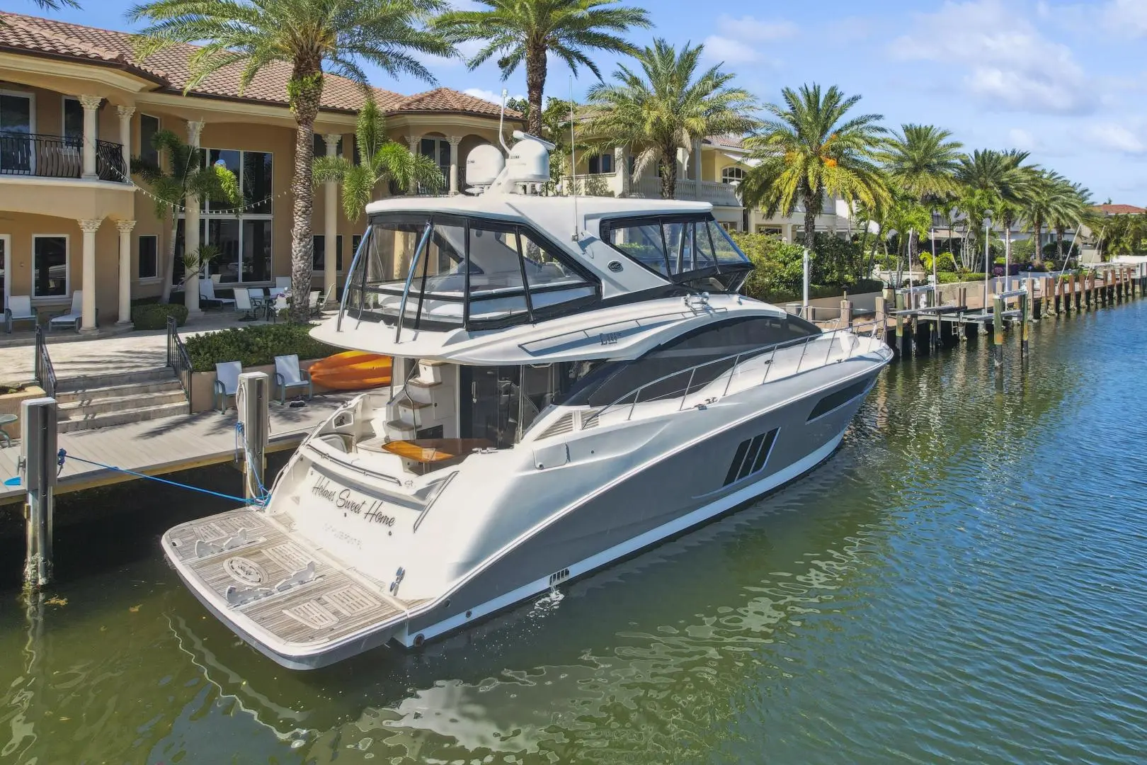 2018 Sea Ray l590 fly