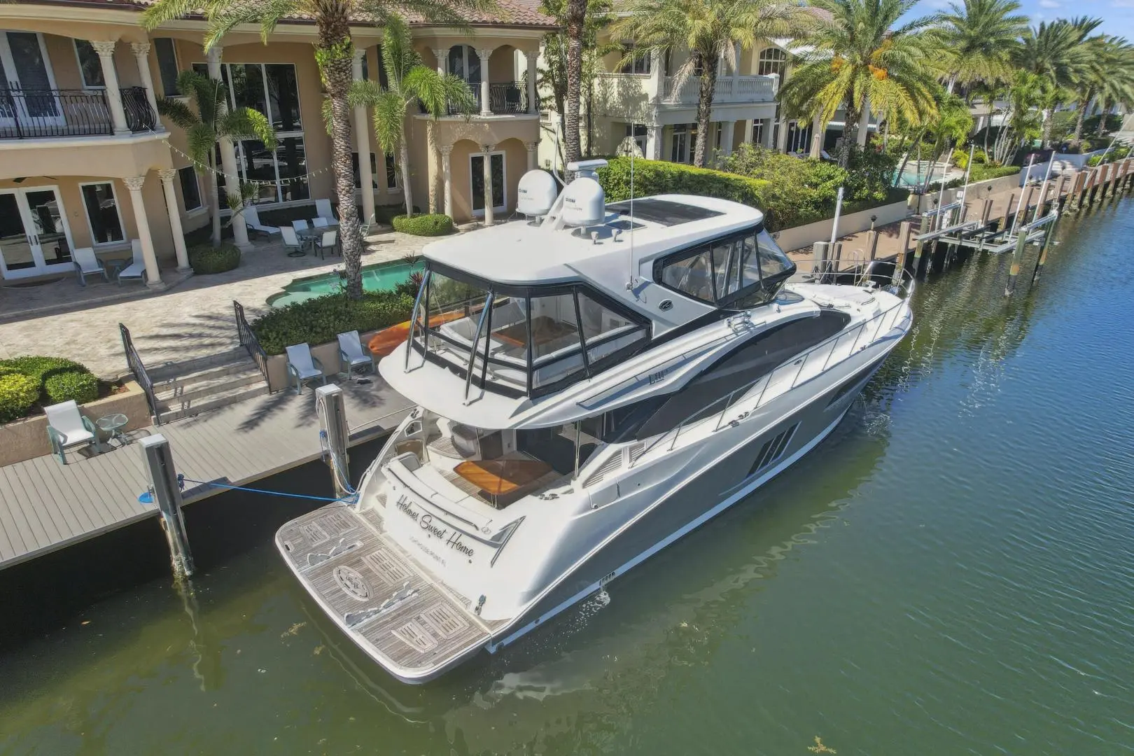 2018 Sea Ray l590 fly