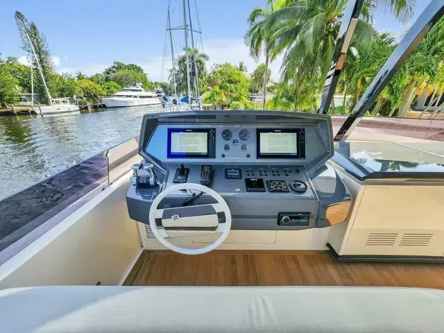 Ferretti Yachts 850