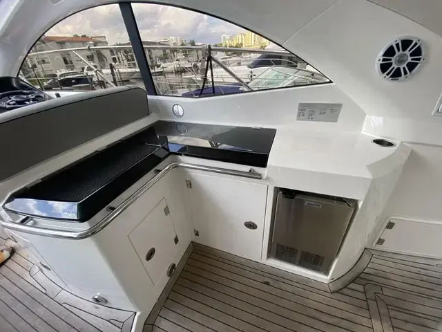 Sunseeker Portofino 48