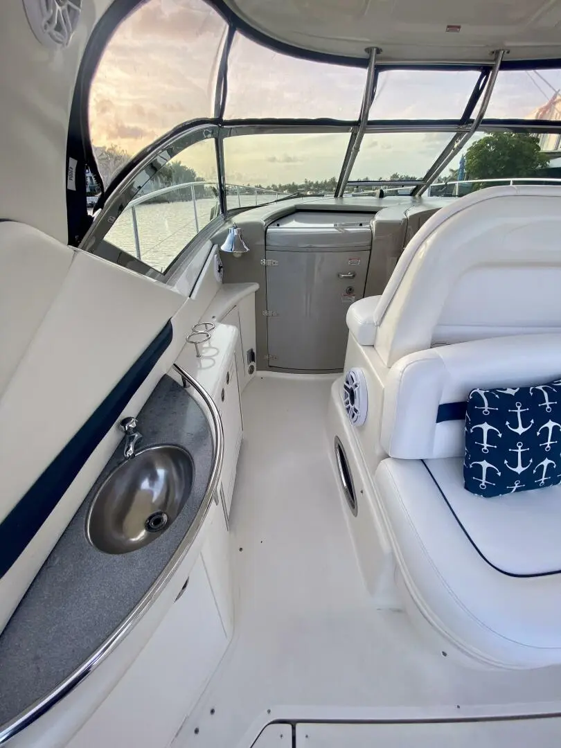 2005 Sea Ray sundancer 420