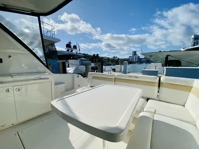 Sea Ray 450 Sundancer