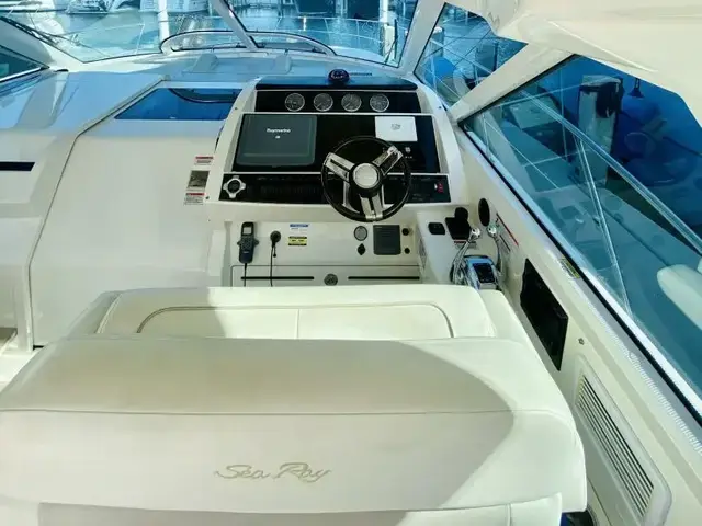 Sea Ray 450 Sundancer