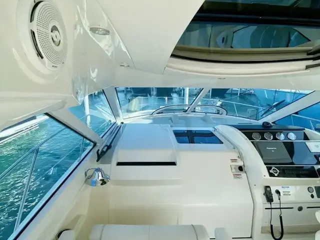 Sea Ray 450 Sundancer