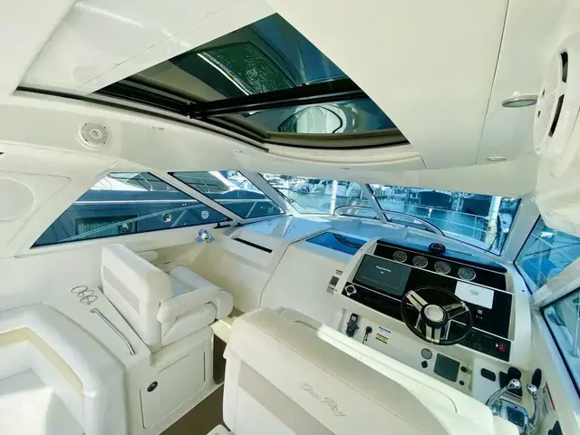 Sea Ray 450 Sundancer