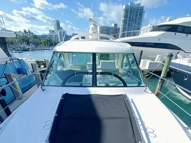 Sea Ray 450 Sundancer