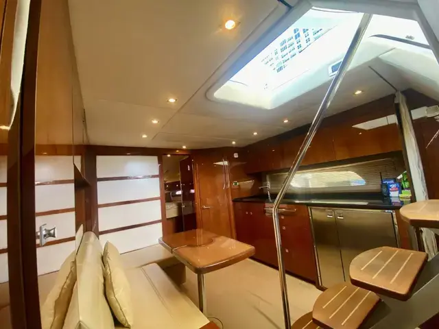 Sea Ray 450 Sundancer