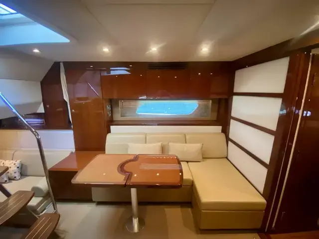 Sea Ray 450 Sundancer