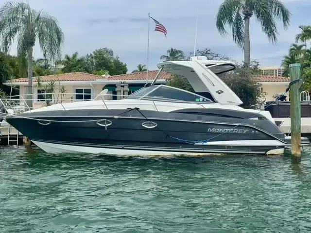 Monterey 335 Sport Yacht