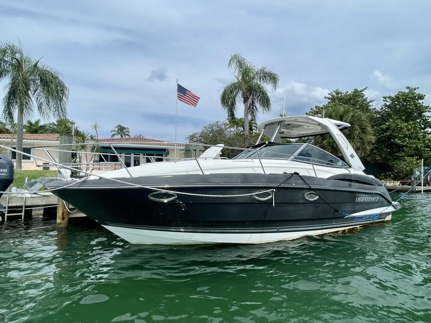 2016 Monterey 335 sport yacht