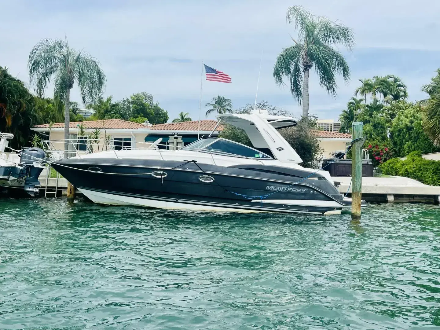 2016 Monterey 335 sport yacht