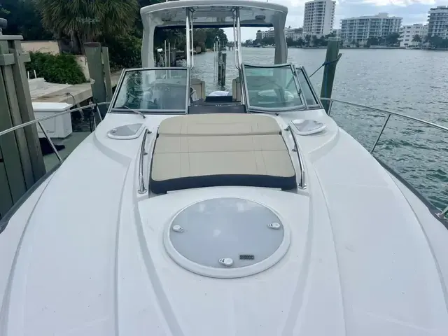 Monterey 335 Sport Yacht