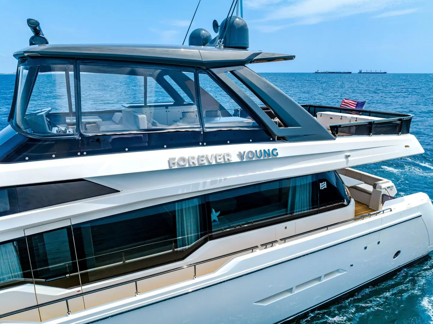 2019 Ferretti 780