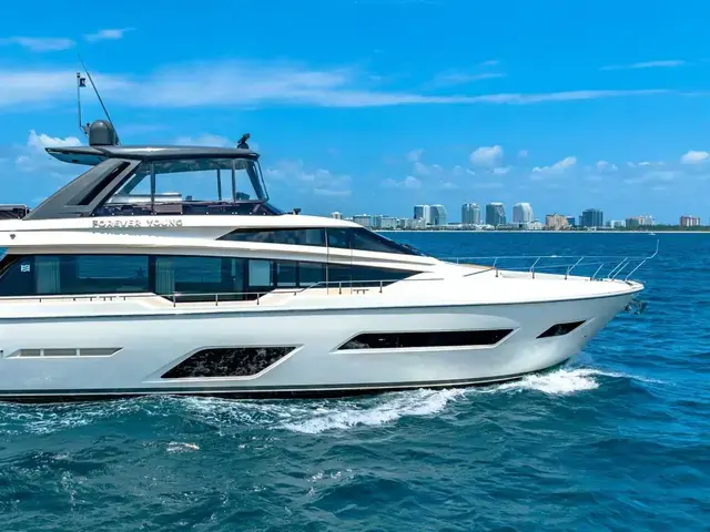 Ferretti Yachts 780