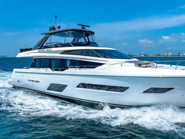 Ferretti Yachts 780