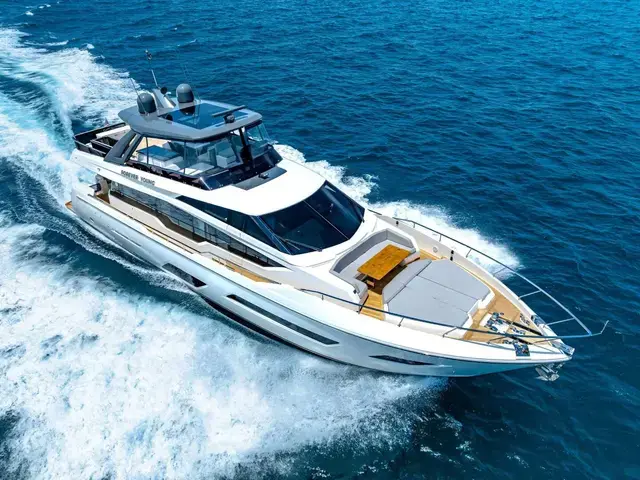 Ferretti Yachts 780