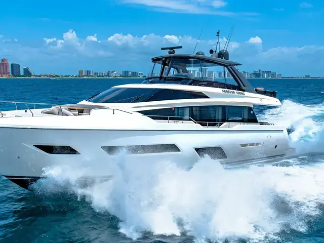 Ferretti Yachts 780