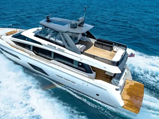 Ferretti Yachts 780