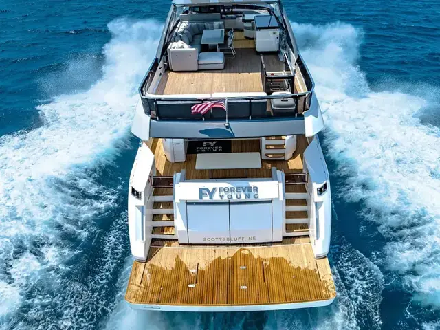 Ferretti Yachts 780