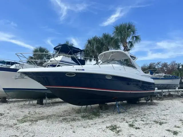 Regal 3760 Sport Yacht