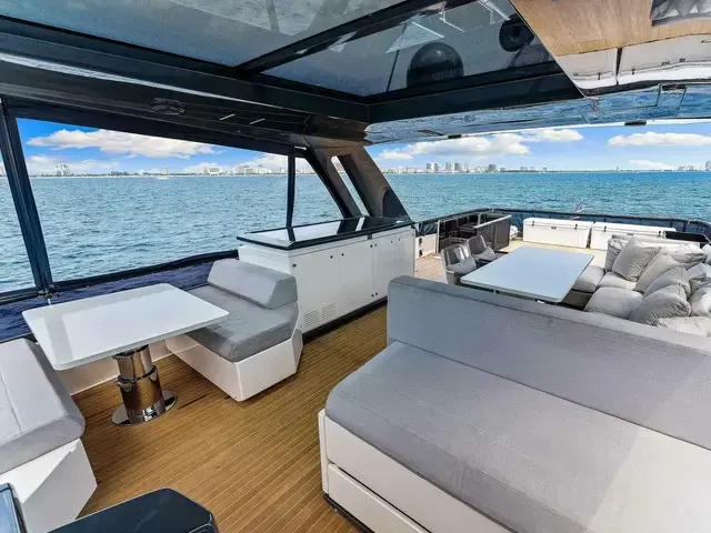 Ferretti Yachts 780