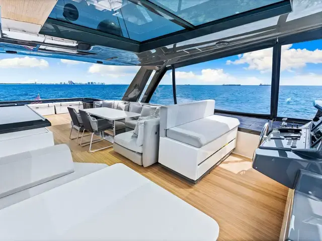 Ferretti Yachts 780