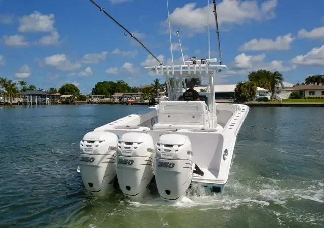 SeaHunter 33 cc