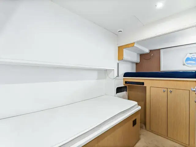 Ferretti Yachts 780