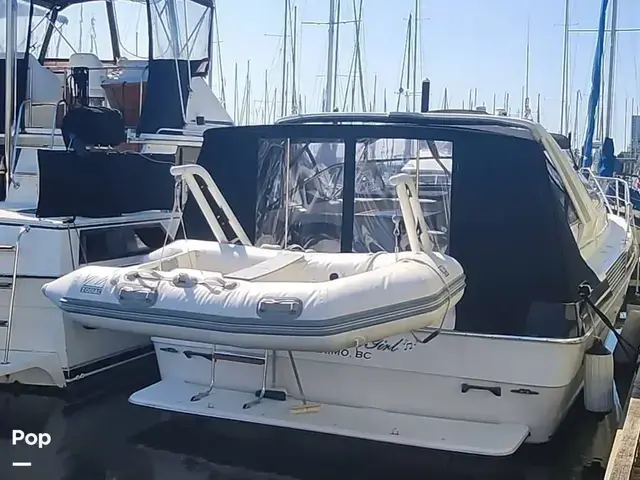 Bayliner Avanti 34