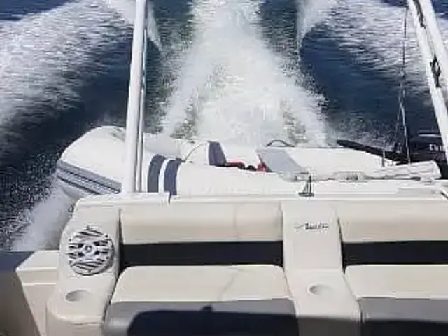 Bayliner Avanti 34