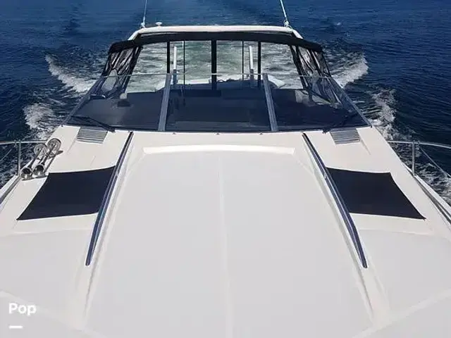 Bayliner Avanti 34