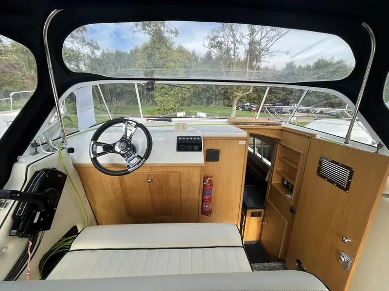 2019 Viking 255