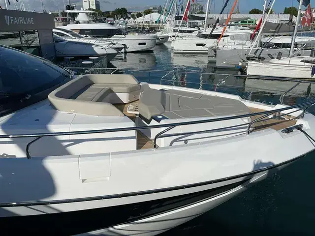 Fairline Squadron 58