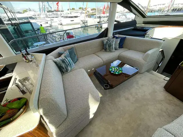 Fairline Squadron 58